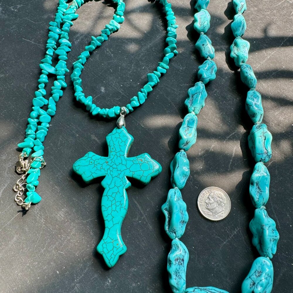 two necklaces and earrings: Turquoise Chips  & Faux Turquoise - Picture 9 of 12